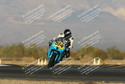 media/Dec-07-2024-CVMA (Sat) [[21c5f1ef85]]/Race 13-Amateur Supersport Middleweight/